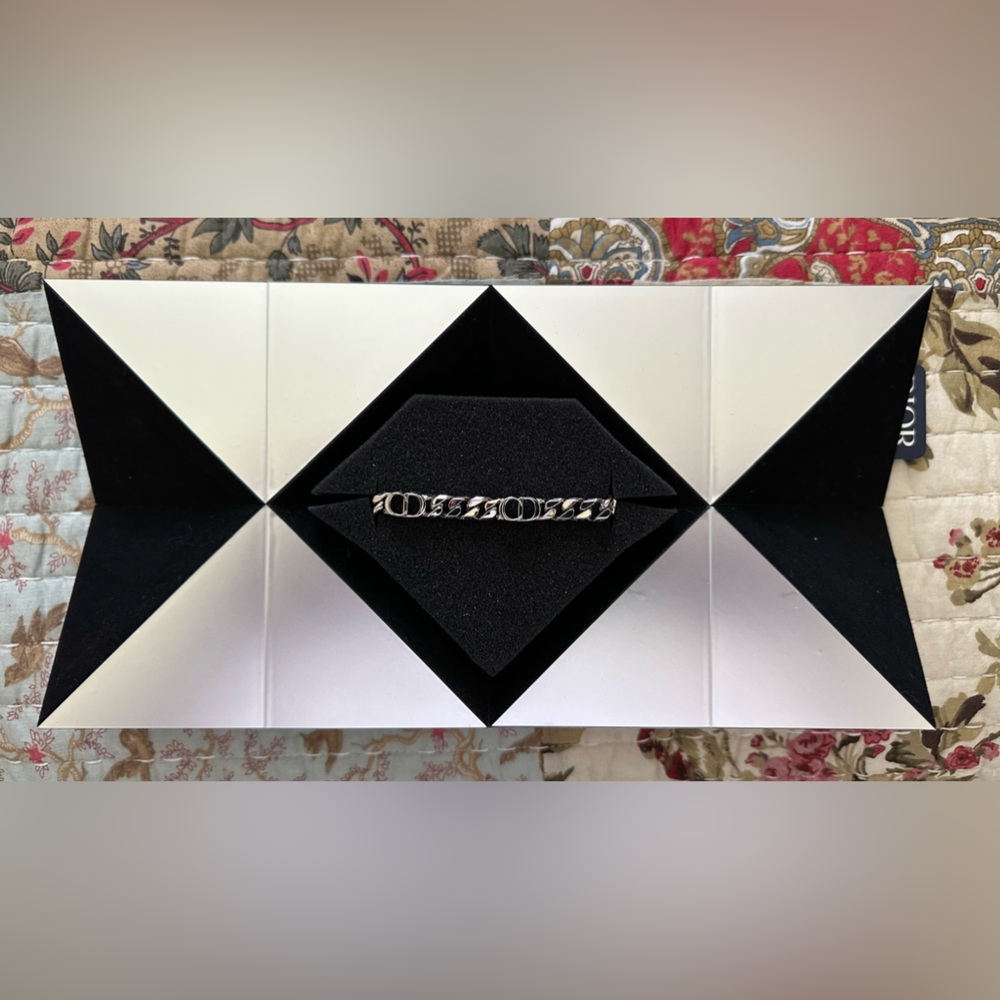 CHRISTIAN DIOR Icon CD Bracelet